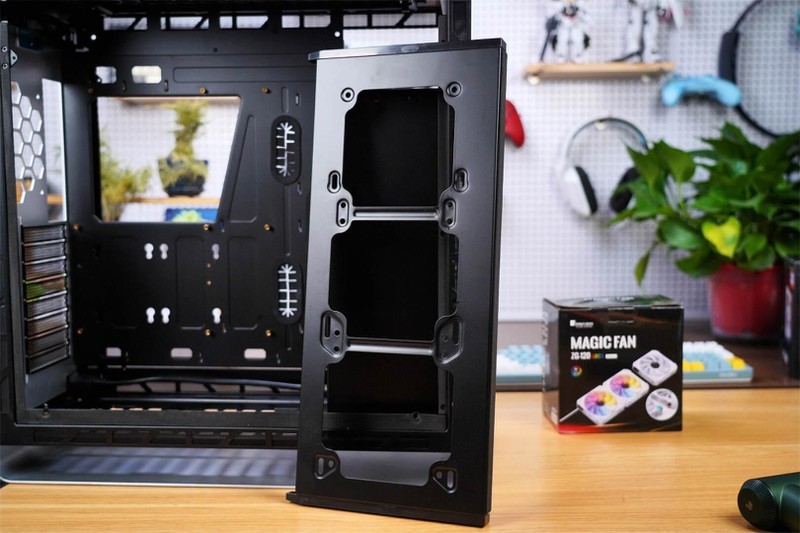 镁铝合金材质，打造乔思伯UMX6S机箱的优秀品质，值得你拥有！