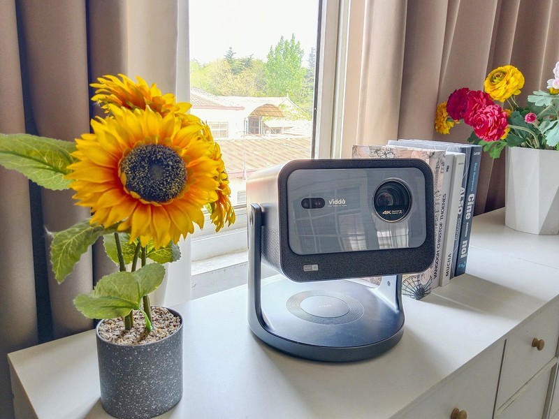 把电影院搬回家，一步到位之选， Vidda C2S 4K 三色激光投影