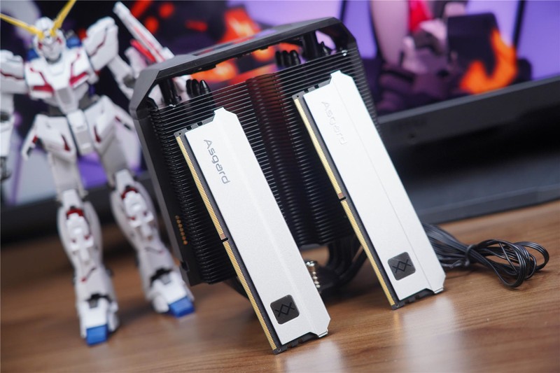 弯道超车？旗舰风冷搭载显示屏，泽洛幻瞳BEG600带你迈进新纪元！