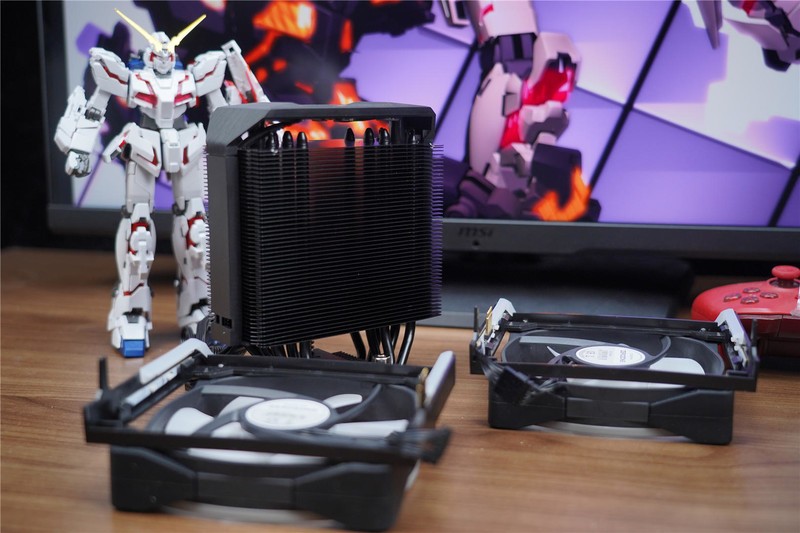 弯道超车？旗舰风冷搭载显示屏，泽洛幻瞳BEG600带你迈进新纪元！