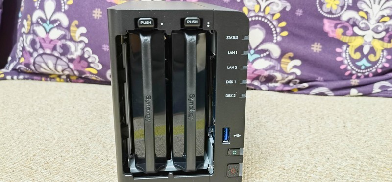 拔草记：黑裙转白，入手心心念念的群晖DS220+