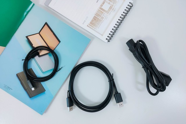 工作轻松三联屏，联合创新49吋显示器深度体验：5K分辨率+120Hz