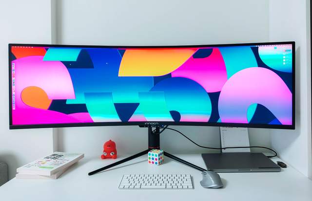 工作轻松三联屏，联合创新49吋显示器深度体验：5K分辨率+120Hz