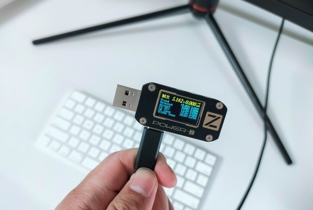 工作轻松三联屏，联合创新49吋显示器深度体验：5K分辨率+120Hz