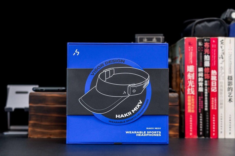 设计师脑洞真大，把蓝牙耳机做成遮阳帽，户外运动能听音乐又防晒