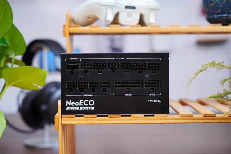 镁铝合金材质，打造乔思伯UMX6S机箱的优秀品质，值得你拥有！