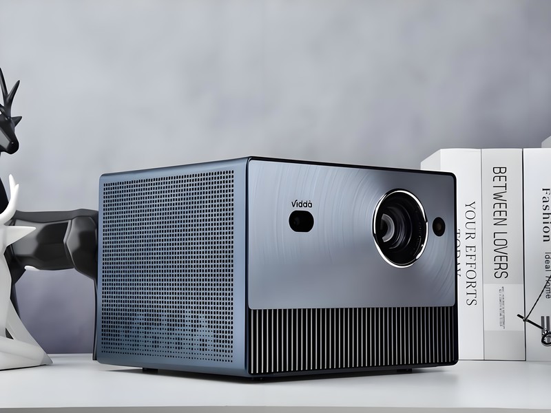 把电影院搬回家，一步到位之选， Vidda C2S 4K 三色激光投影