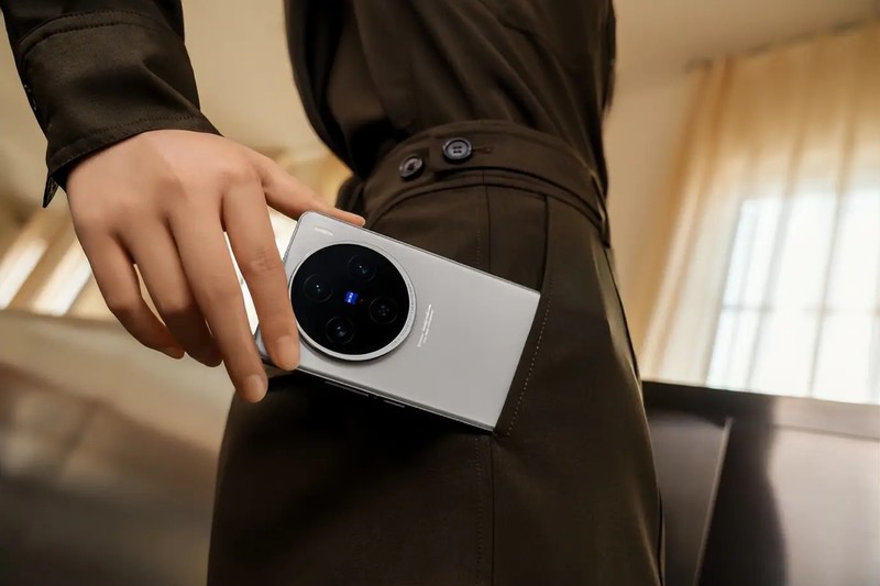 vivo X100系列新机首发蓝图影像——“蓝科技”家族再添重磅成员