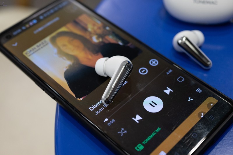 音质更细腻，时尚与舒适兼备，唐麦M5耳机体验