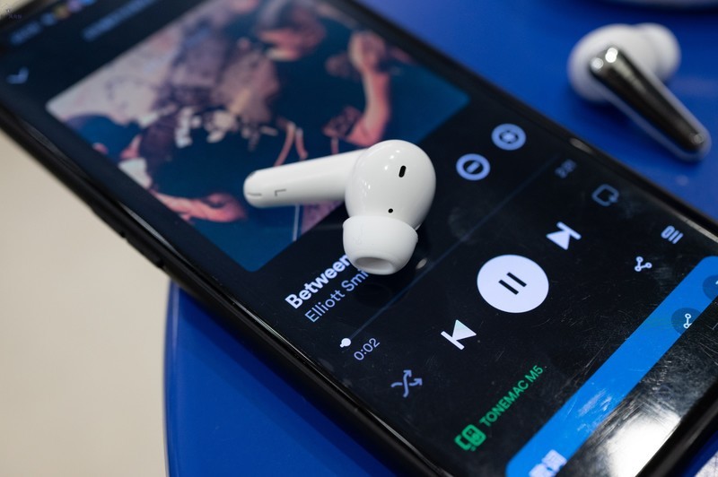 音质更细腻，时尚与舒适兼备，唐麦M5耳机体验