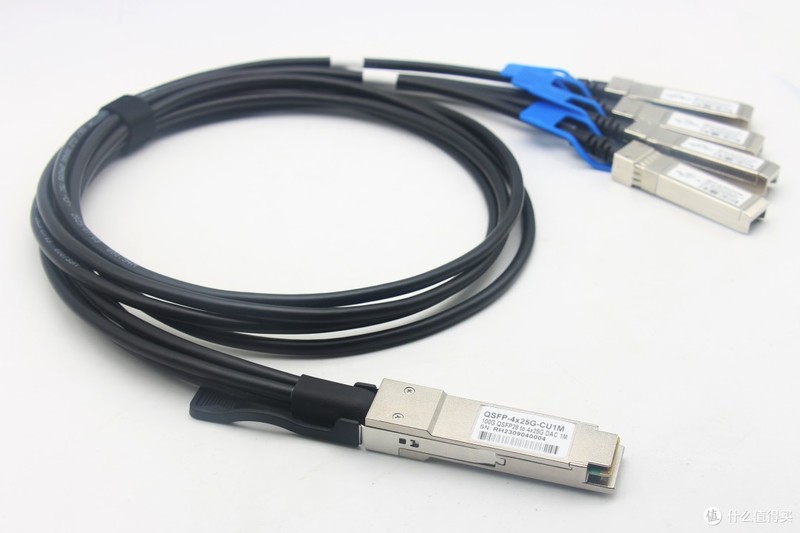 QSFP28到SFP28的转换连接方案