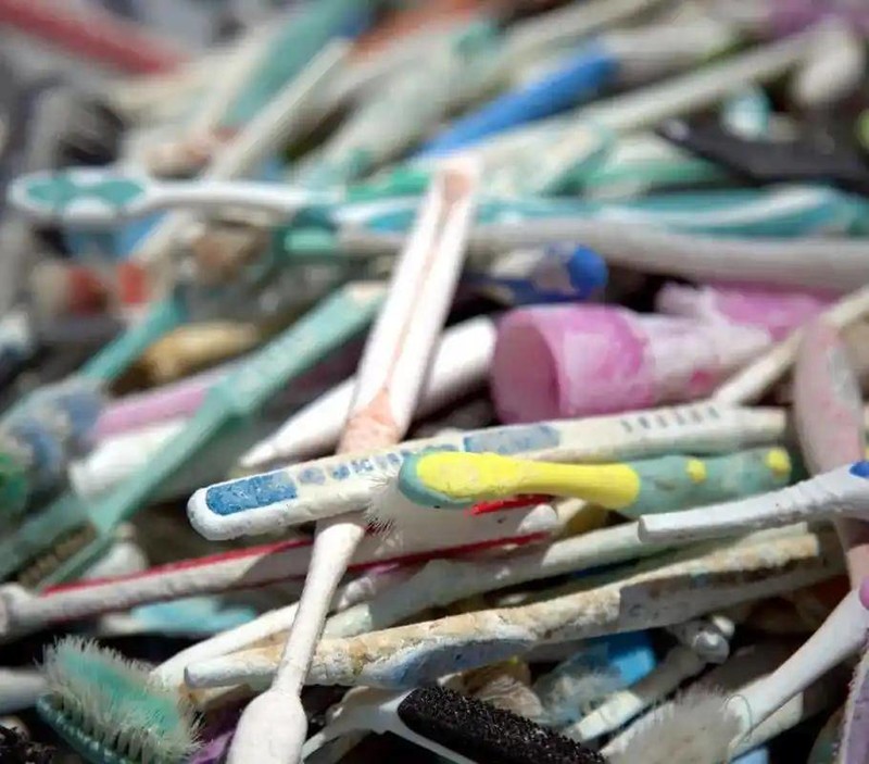 轻奢享受放慢节奏，专注家庭健康领域——左点艺术牙刷