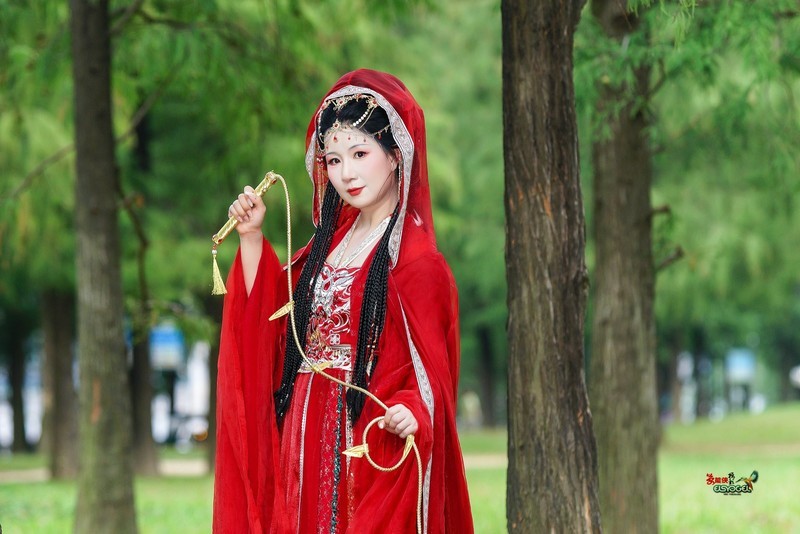 【红帷侠影】---婉灵