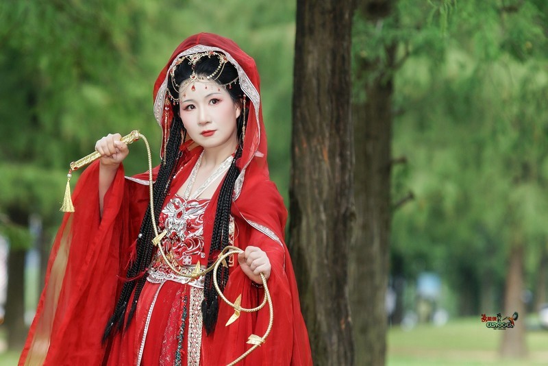 【红帷侠影】---婉灵