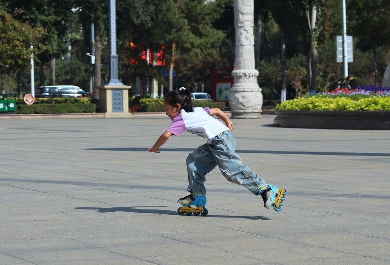 秋日速滑     11。