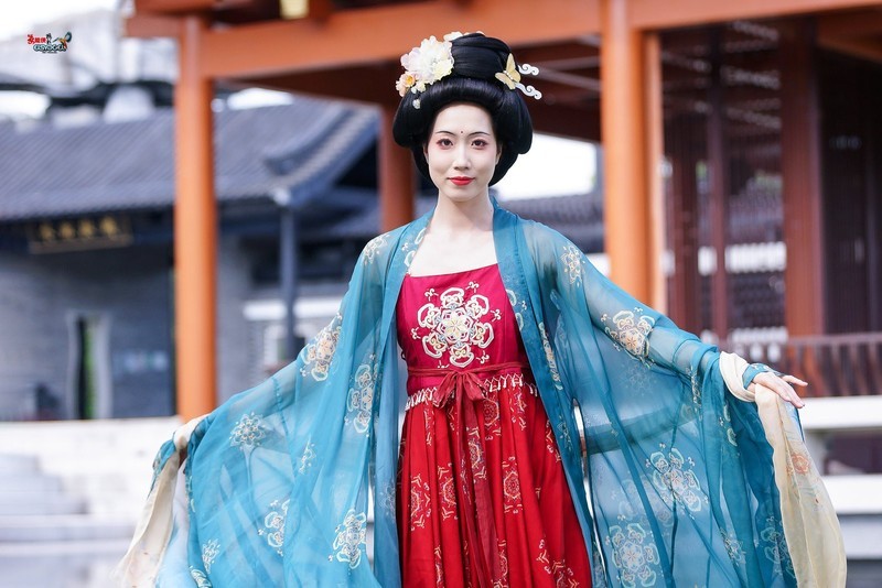 【汉风唐韵】---小玉