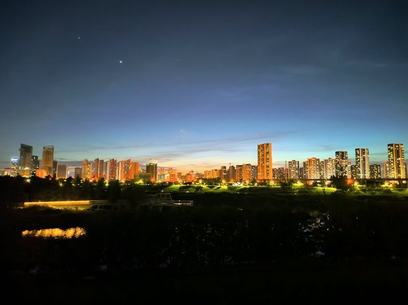 漫步星城 （1118）黄昏的地平线