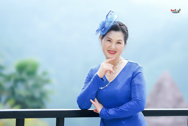 【西溪礼服美女】---木子