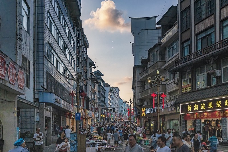 云南大关 · 南门街的夜市