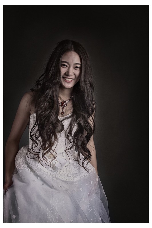 棚拍  .  婚纱人像