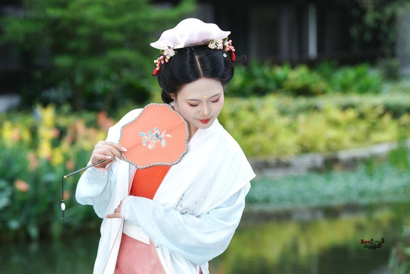 【云鬓花颜】---安安