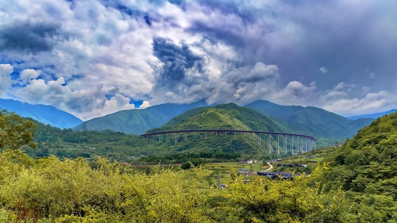 四川汉源 · 大渡河大峡谷