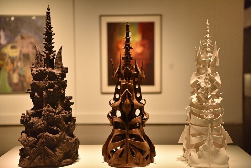 上海美术馆\\第十三届上海美展雕塑作品剪影