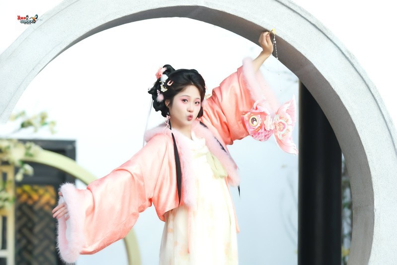 【唐风俏皮公主】---小洁