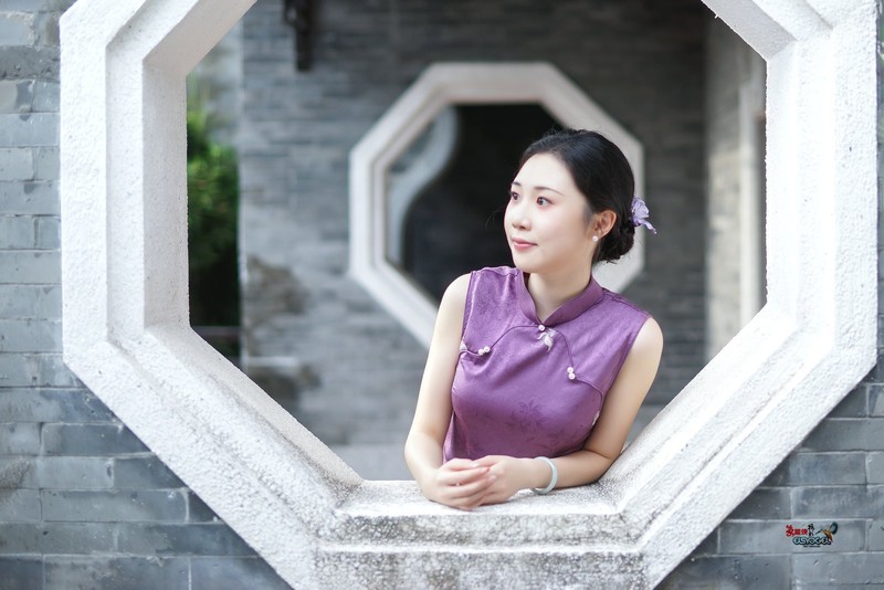 【深庭紫影】---小呆