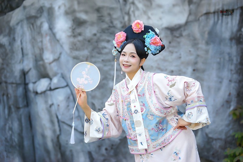 【冬日清汉格格美女】---丰银