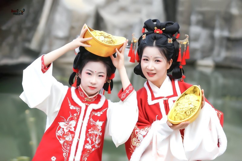 【亲子小财神】--- 婉灵、安琪