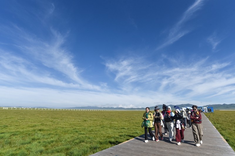 若尔盖的花湖游览