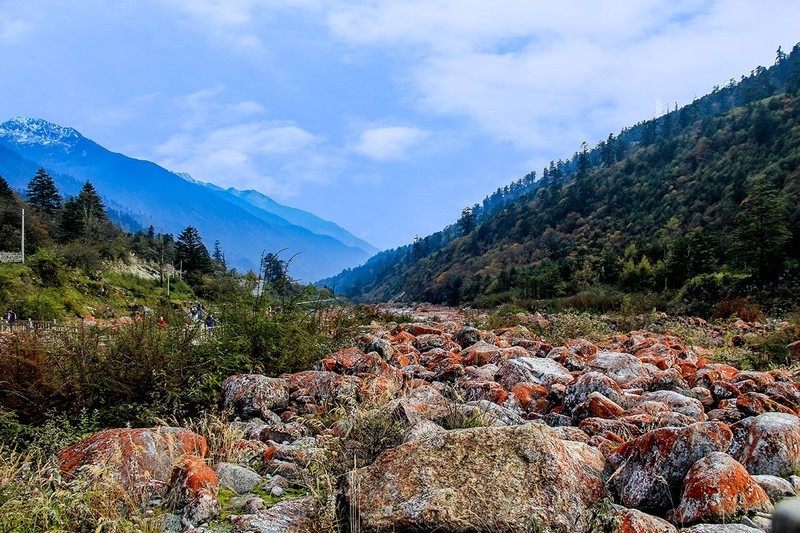 旅游天地（3）----川西的红石滩