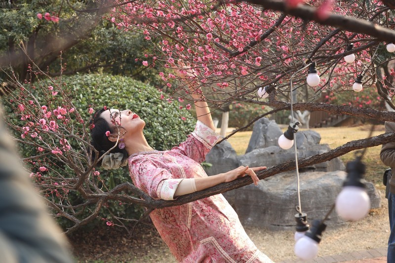 沙湾公园梅园人像--3