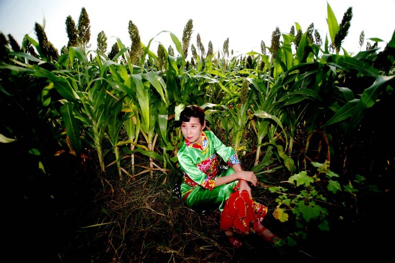 环境人像----高粱地的村姑！