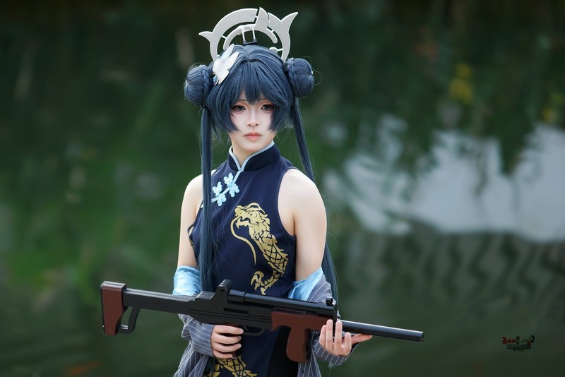 【小动漫女孩】---奶茶