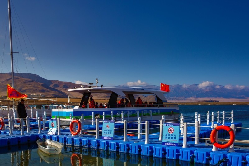 塞里木湖风景 4