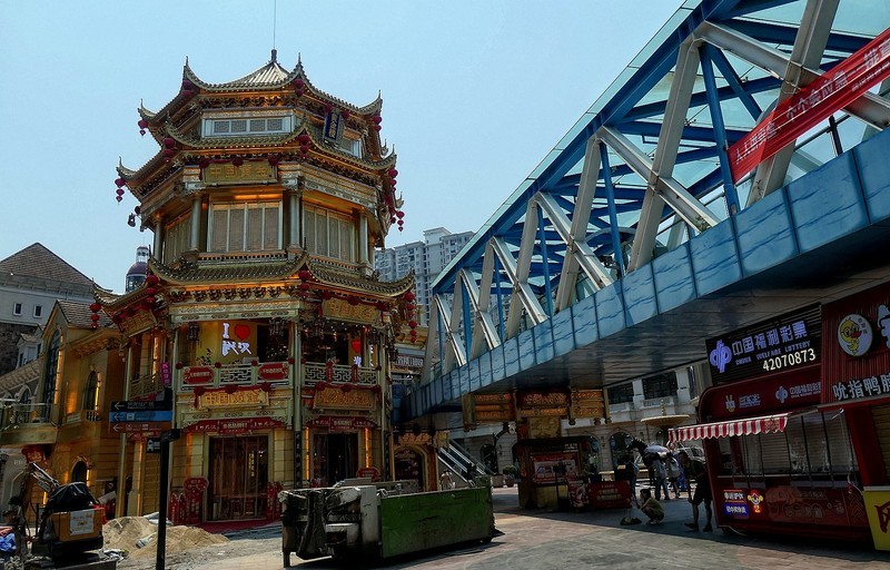 西班牙风情街四