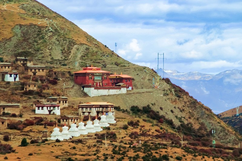 旅游天地（12）----嘉绒藏族高原牧场