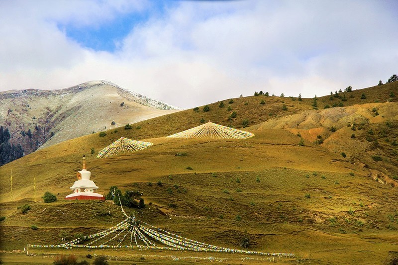 旅游天地（12）----嘉绒藏族高原牧场
