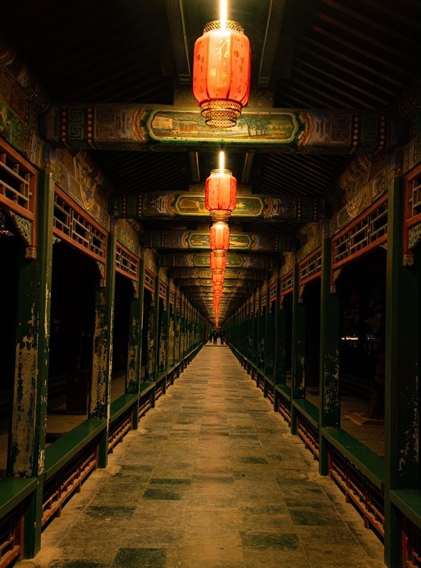 颐和夜景--大红灯笼高高挂！