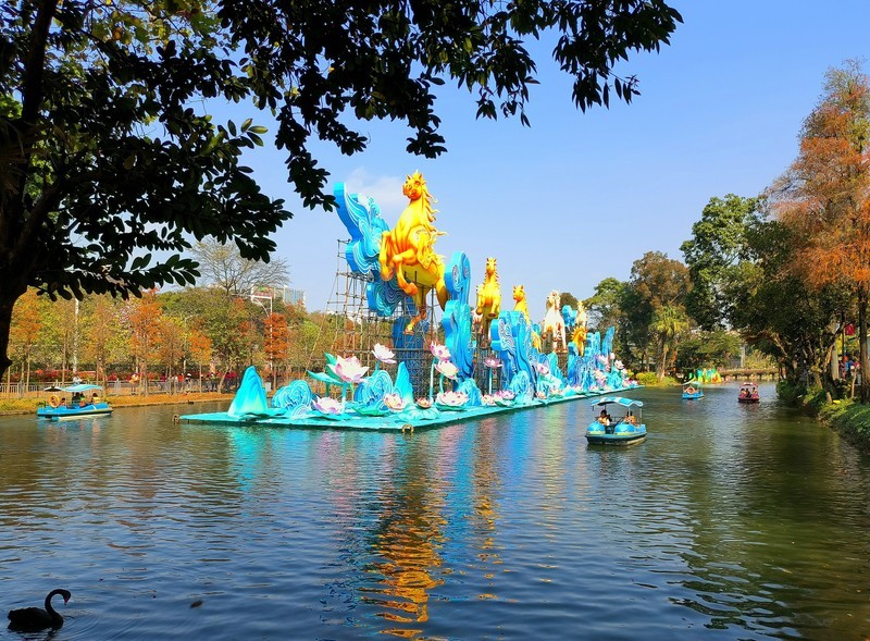 祝大家春节快乐！马到功成！