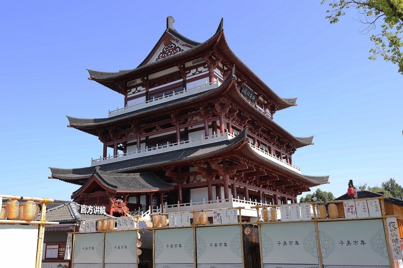 杜甫江阁