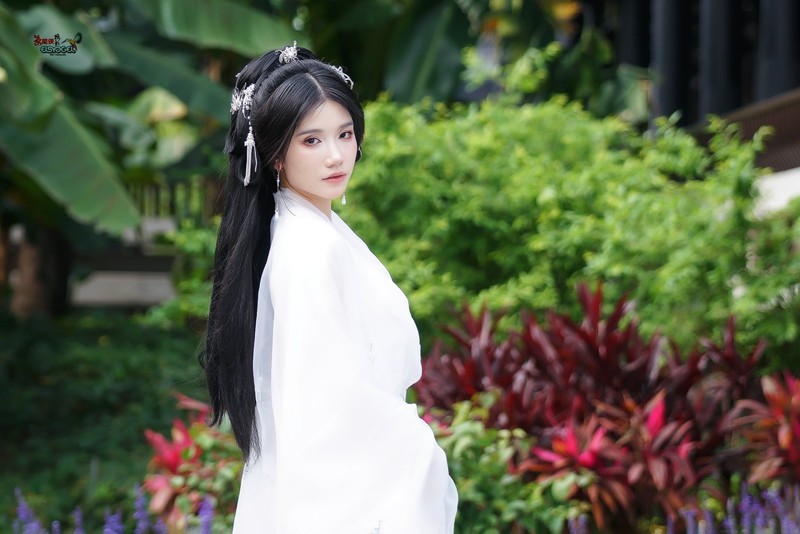 【春日小白仙】---小周
