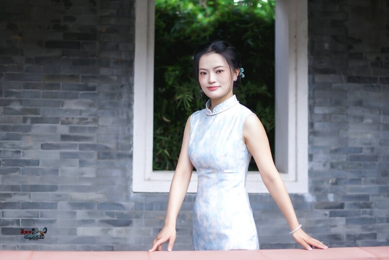 【檐下素影】---嘉雯