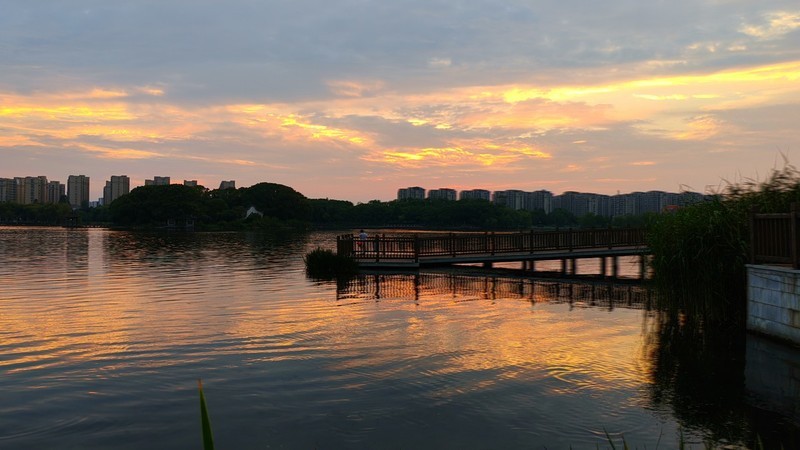 夏日黄昏