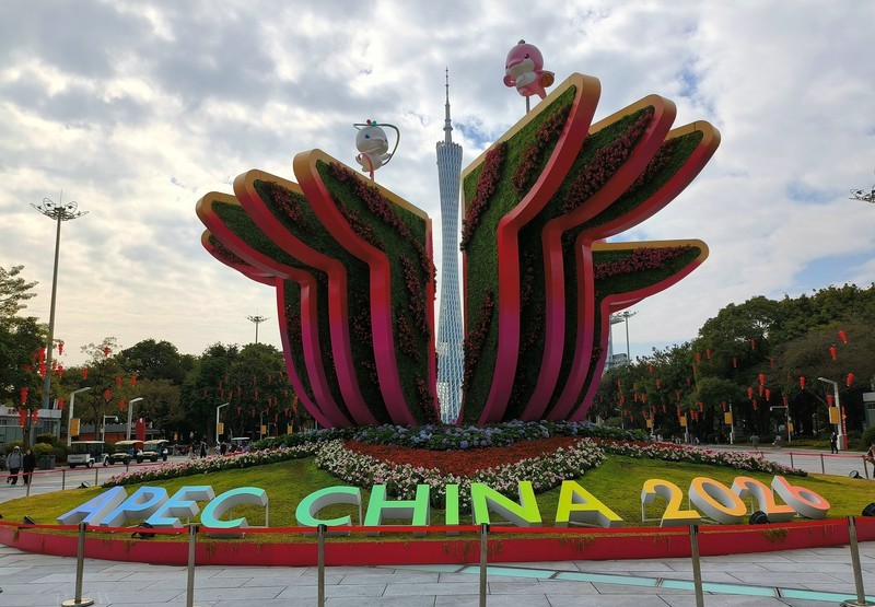 在珠江新城闲逛。