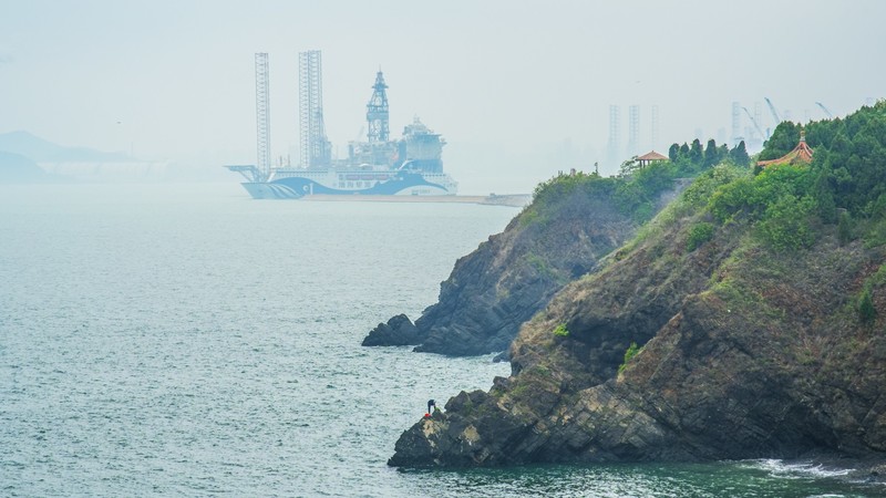 夏 日 碧 海 山 庄 （ 三 ）