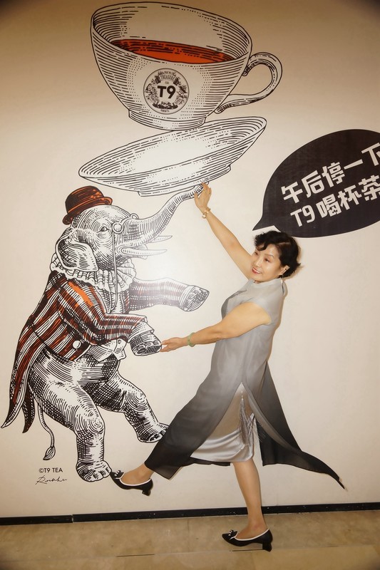 室内环境人像---K11大楼的休闲中的佳丽！
