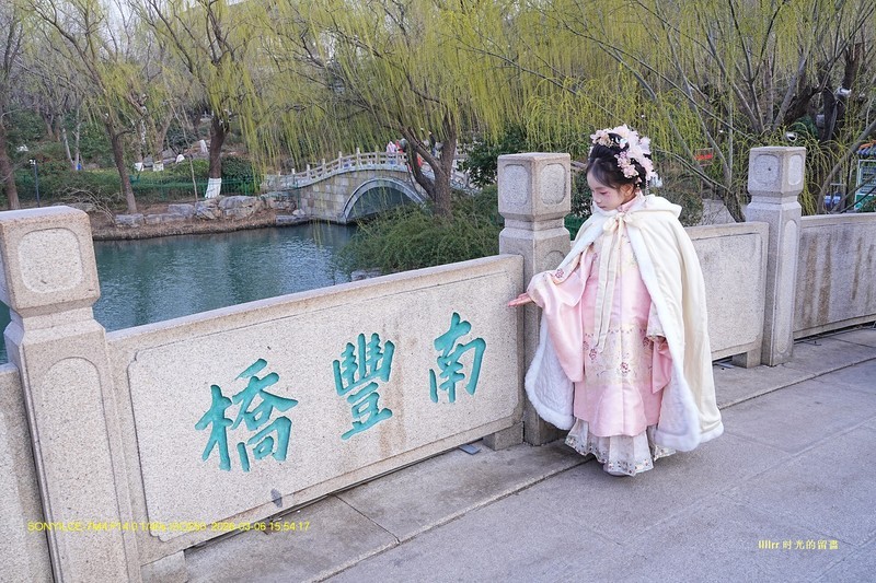 在大明湖拍汉服照（二）